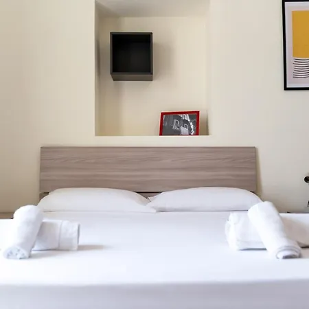 Piazza Garibaldi 39 Apartamento *